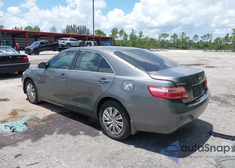 2008 Toyota Camry Le z USA, uszkodzony, nr VIN 4T1BE46K48U258967